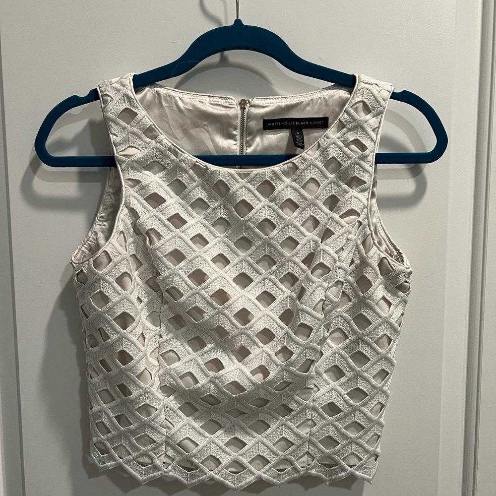 Size 6 White House Black Market White top